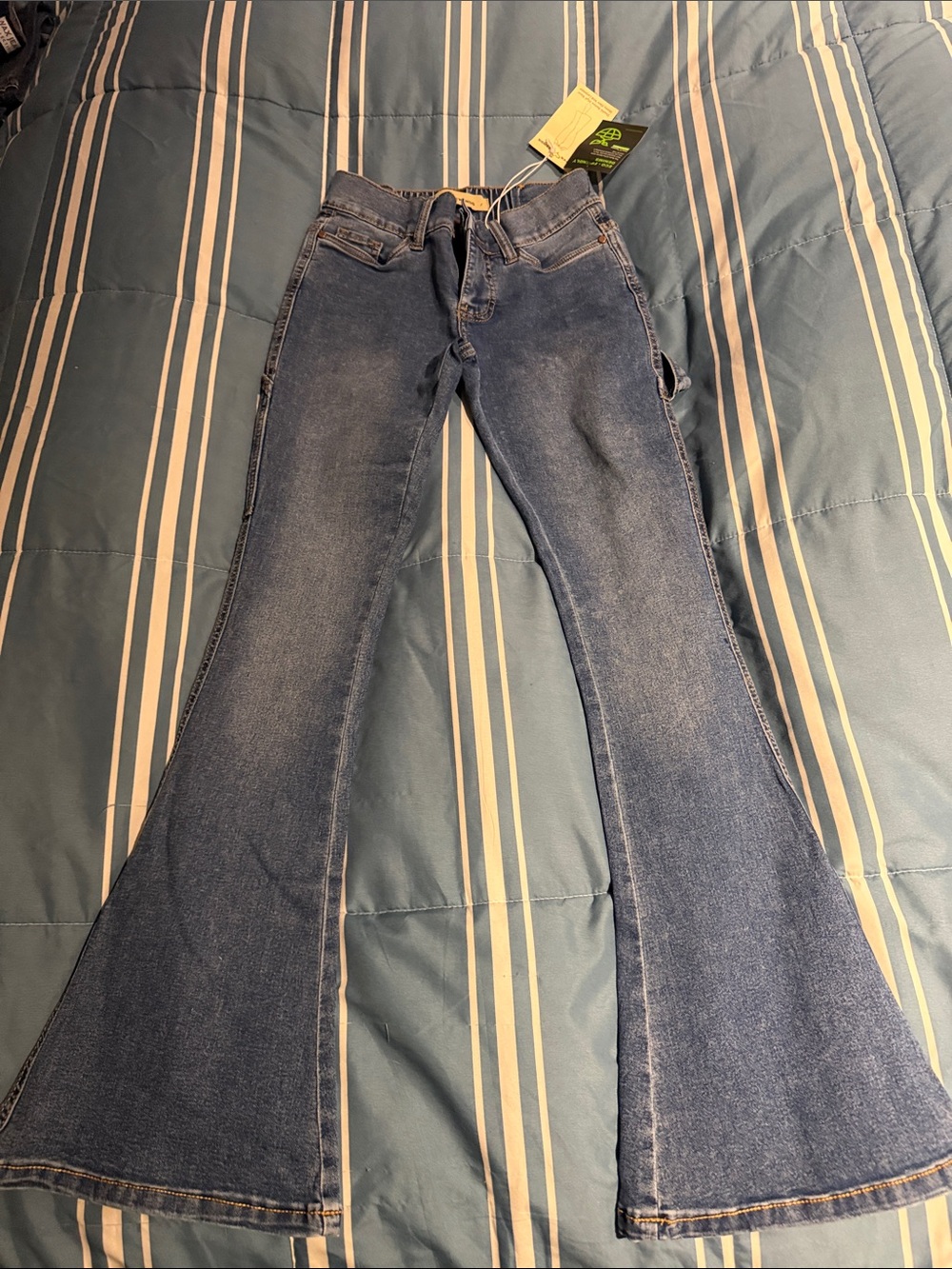 Women's Flared Jeans in Dark Blue Denim